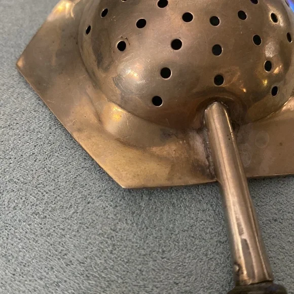 ANTIQUE STERLING TEA STRAINER with WOODEN HANDLE - Picture 8 of 13